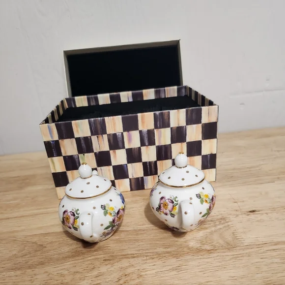 Mackenzie-Childs White Flower Market Teapot Salt & Pepper Set - Picture 4 of 8